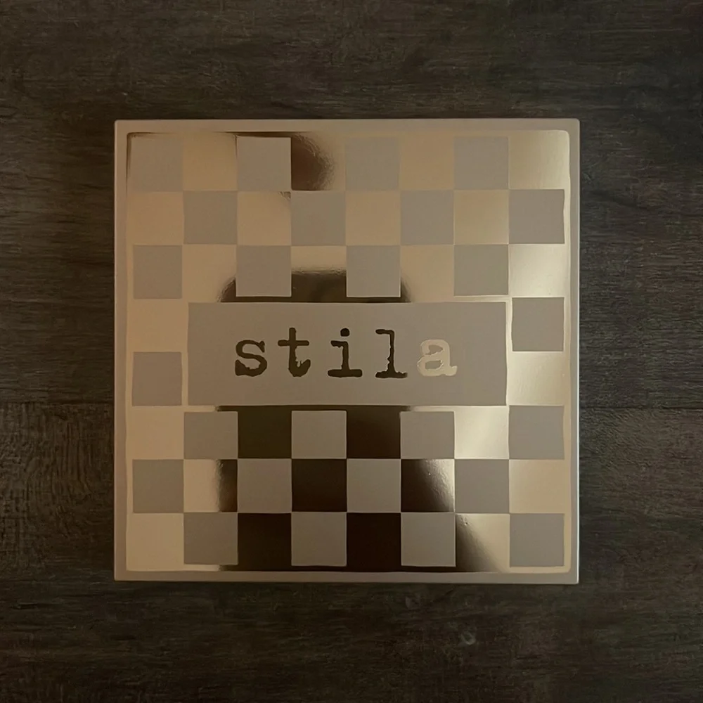 Stila Matte ‘N Metal Eyeshadow Palette NIB